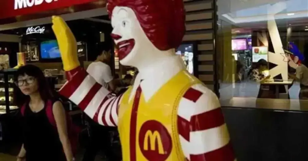 También estaba el payaso Ronald McDonald