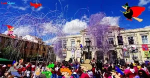 Durante las fiestas en honor del patrón, se celebran en la Plaza Mayor de Palencia múltiples eventos que congregan gran gentío.